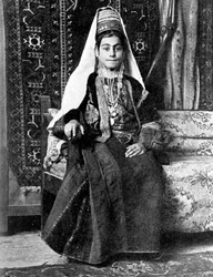 Mujer cristiana en vestido de novia, Palestina