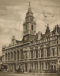 Ayuntamiento de Hammersmith desde Hammersmith Broadway
