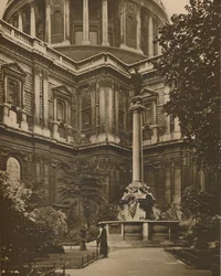 Memorial en el cementerio de la iglesia de San Pablo de la Cruz destruida por los Roundheads, c1935