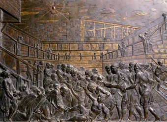 San Antonio cura el pie de un joven