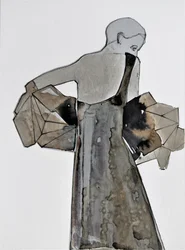 Mujer contemplativa vestida de gris