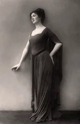 Miriam Clements, actriz y artista británica