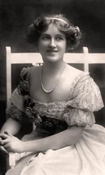 Nina Sevening, actriz británica, principios del siglo XX