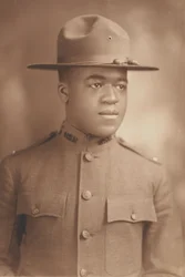 Retrato Fotográfico del Teniente Charles J. Blackwood, 1914-1918