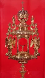 Custodia, con la marca de Haarlem de 1764 y posiblemente la marca del fabricante, un rombo perforado