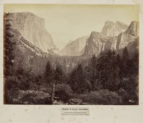 Valle de Yo-Sem-i-te, California. Una vista desde el sendero de Mariposa. Tis-sa-ack, Tu-toch-ah-nu-lah, Loya, Pohono