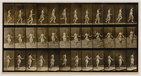 Mujer usando la cuerda de saltar, del libro Animal Locomotion