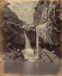 Cataratas bajas. Coonoor Ghant