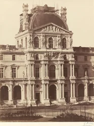 Vista del Louvre