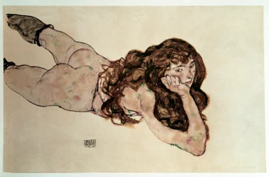 Desnudo femenino con vientre plano