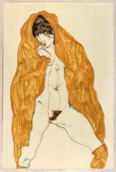 De pie, desnuda, con las piernas abiertas y un chal marrón amarillento.