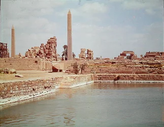 Vista del Lago Sagrado, Templo de Amón