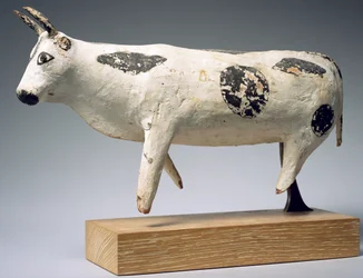 Toro o buey, Reino Medio (madera pintada)