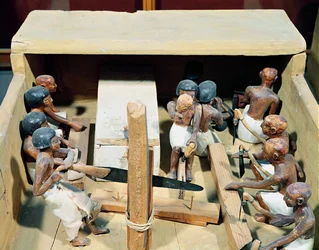 Modelo funerario de un taller de carpintería, de la Tumba de Meketre, Valle de los Nobles, Reino Medio, c.2000 a.C.