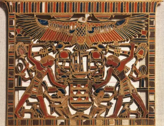 Egipto, Coraza de oro y esmalte, dinastía XII, Reino Medio