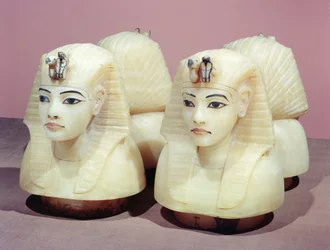 Urnas canópicas de la tumba de Tutankamón, Nuevo Reino (alabastro)