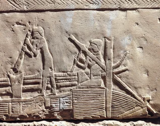 Egipto, Antigua Memphis, Necrópolis de Saqqara. Mastaba de Ipi. Relieve que representa a carpinteros reparando una barca. (Reino Nuevo, Dinastía XVIII)