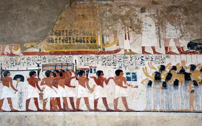 Antigüedad egipcia: portadores de ofrendas y llorones. Fresco de la tumba del visir Ramose (dinastía XVIII). Luxor, Ribera Occidental, Valle de los Nobles