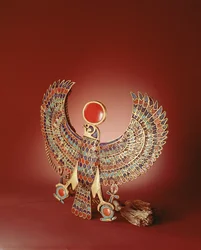 Pectoral de halcón, de la Tumba de Tutankamón, Nuevo Reino
