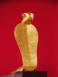 Figura de la cobra Netjer-Ankh, de la tumba de Tutankamón (c.1370-1352 a.C.) Nuevo Reino