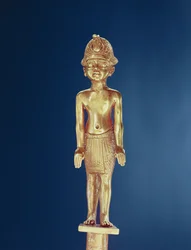 Figura del rey, de la tumba de Tutankamón