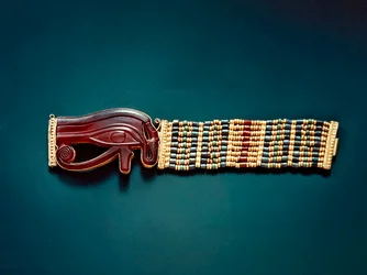 Brazalete de cuentas flexible, de la Tumba de Tutankamón, Nuevo Reino