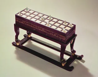 Tablero de juego, de la tumba de Tutankamón (c.1370-1352 a.C.) Reino Nuevo