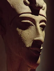 Cabeza de Amenofis IV (Akhenatón)