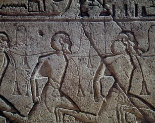 Prisioneros asirios de Ramsés II, relieve, Templo Principal de Abu Simbel (Lista del Patrimonio Mundial de la Unesco