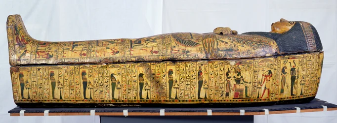 Ataúd y tapa de la momia de Nesyamun, posiblemente encontrado en Deir El-Bahri, Nuevo Reino, c.1100 a.C.