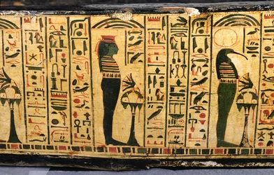 Detalle de la base del ataúd exterior de la momia de Nesyamun, posiblemente encontrado en Deir El-Bahri, Nuevo Reino, c.1100 a.C.