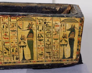 Detalle de la base del ataúd exterior de la momia de Nesyamun, posiblemente encontrado en Deir El-Bahri, Nuevo Reino, c.1100 a.C.