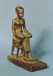 Estatua sentada de Imhotep
