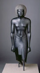 La Estatua Dattari, Período Tardío