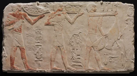 Relieve de tres portadores de ofrendas, de Saqqara, c.2311-2281 a.C.