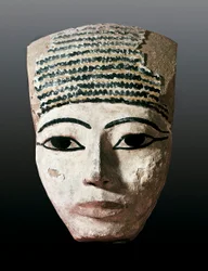 Antiguo Egipto: Retrato para un sarcófago egipcio. Siglo XVII-XII a.C. Tallado en madera policromada. Monistrol de Montserrat, Museo de Montserrat.