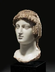 Busto de Isis, c. siglo II-I a.C.