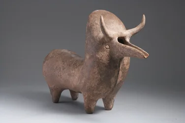 Ritón de Amlash en forma de toro cebú