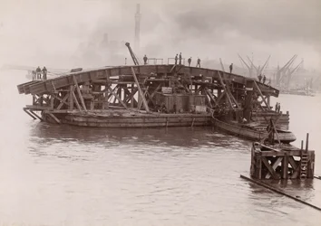 Construcción del Puente Vauxhall, Londres, 1903-1904