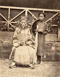 Jefe de aldea en traje oficial, Cochinchina, 1866