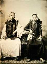 Niño y niña anamitas en Vietnam central, c.1875