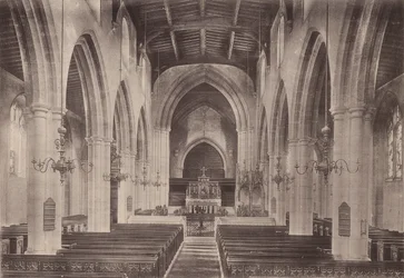 Arundel: Interior de la iglesia parroquial (fotografía en b/n)