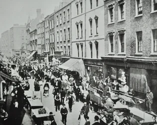 Mercado de Brick Lane, Brick Lane: vista general, 1895