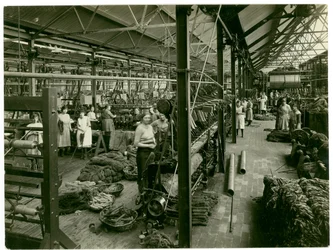 Enrollado de chenilla, fábrica de alfombras, 1923
