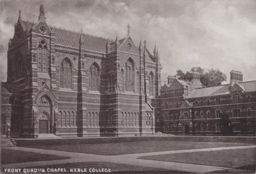 Frente del Cuadrángulo y Capilla, Keble College