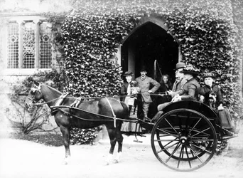 Paseo en trampa de caballos, c.1890