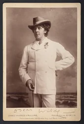 MS 81783 A, Oscar Wilde, c.1893 (fotografía en b/n)