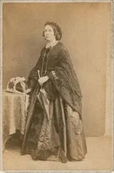 Sra. Bailey, autora