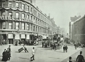 Newgate Street, mirando al este desde Old Bailey, Ciudad de Londres, 1890