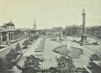 Saint Martin in the Fields, National Gallery, Columna de Nelson, Trafalgar Square, Westminster: vista desde la azotea mirando al este, 1895